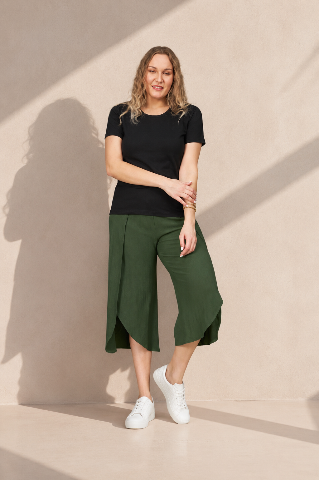 Black Basic T-Shirt